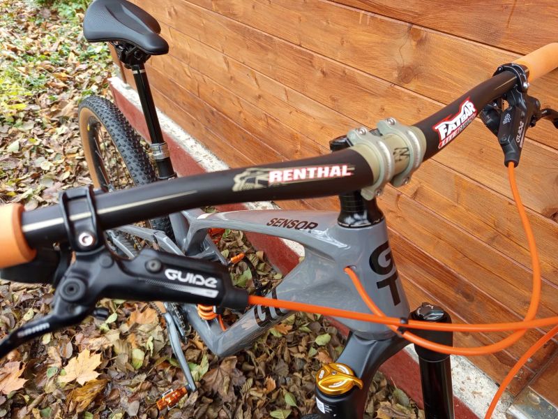 GT Sensor Elite carbon vel. M