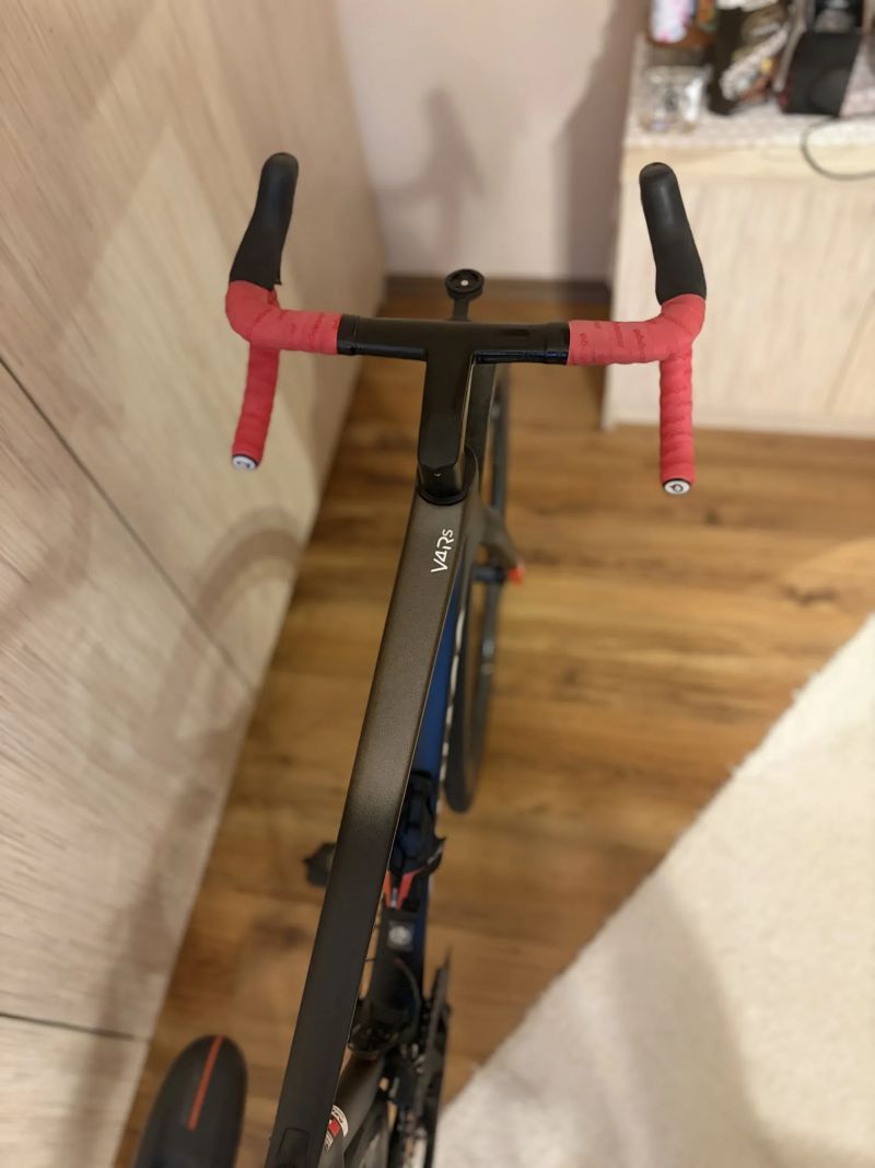 Colnago V4Rs – UAE Team Edition