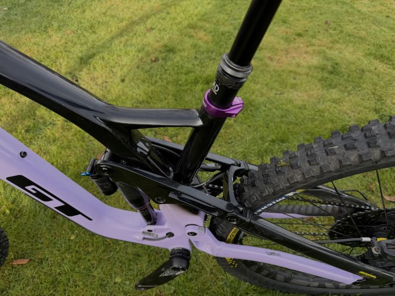 GT GT Force Carbon PRO