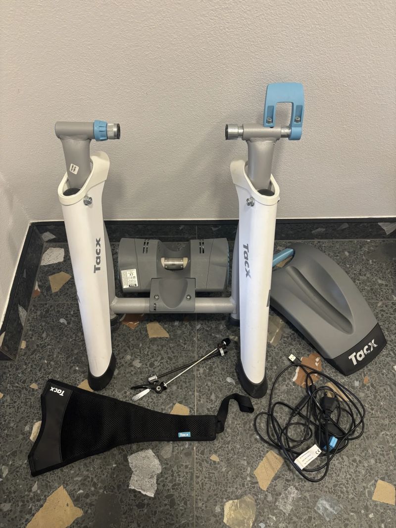 Cyklotrenažér TACX flow smart