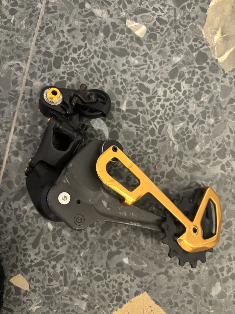 Přehazovačka Sram XX1 - zlomený pastorek