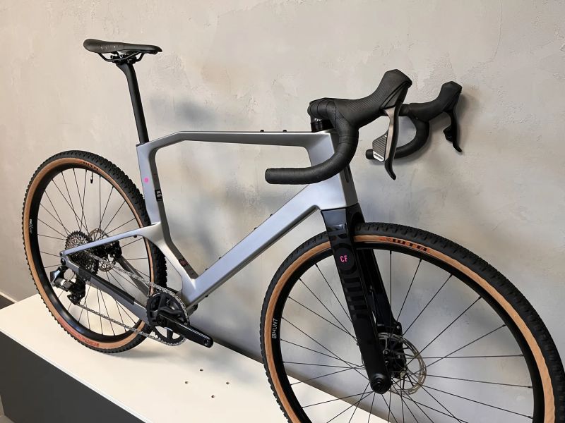 Gravel Rondo Ruut CF1