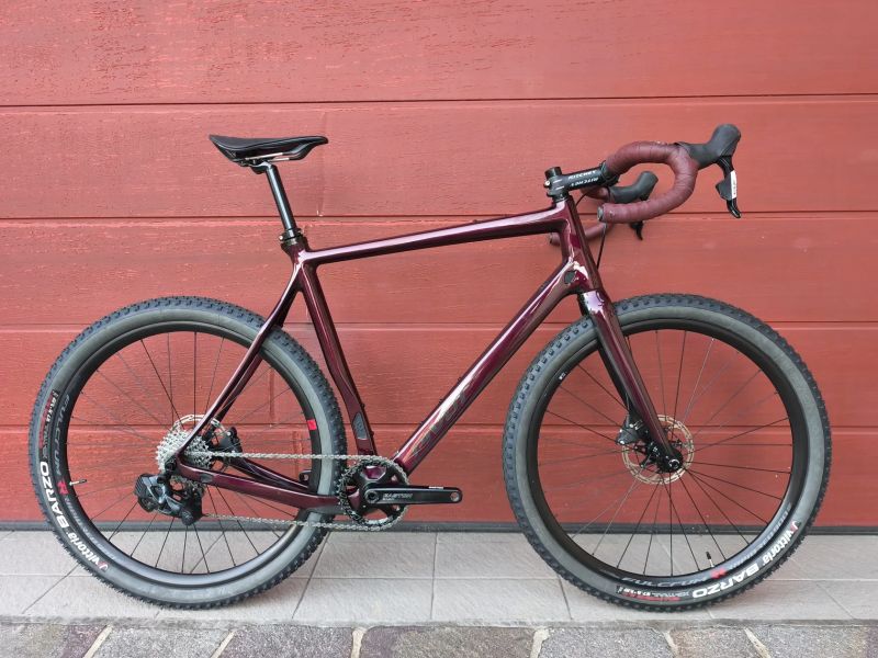 Gravel Pivot Vault axs