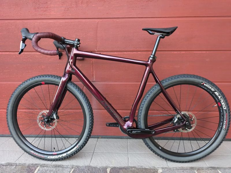 Gravel Pivot Vault axs