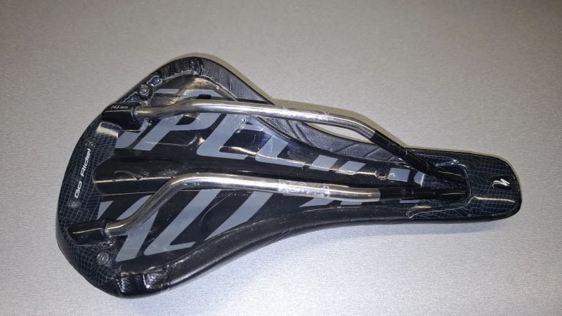 sedlo Specialized henge expert TI