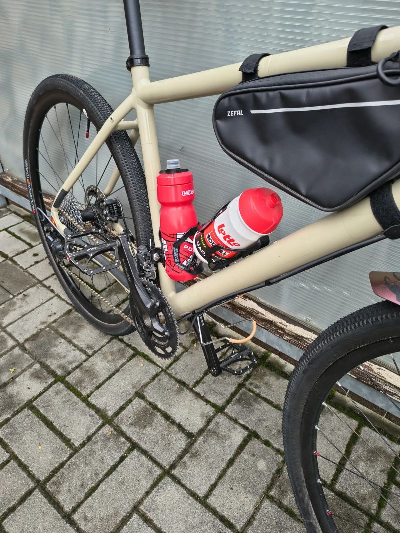 Gravel bike s FOX vidlicí