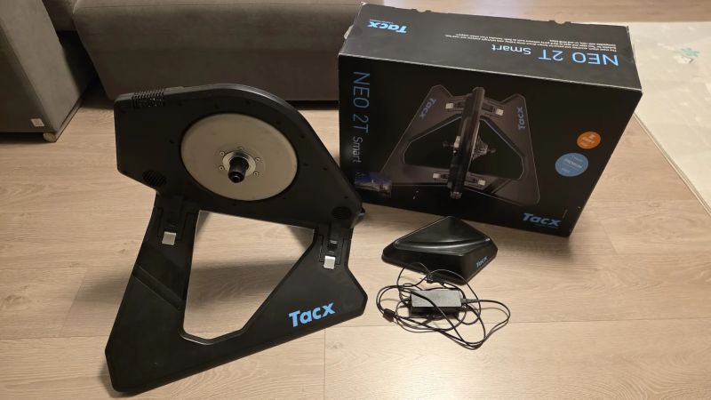 Tacx Neo 2T - málo používaný, komplet balení s krabicí