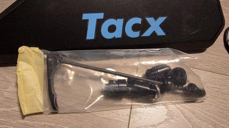 Tacx Neo 2T - málo používaný, komplet balení s krabicí