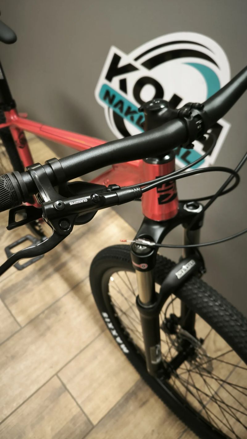 MRX XCR 27 1x10 2025 červeno-černý