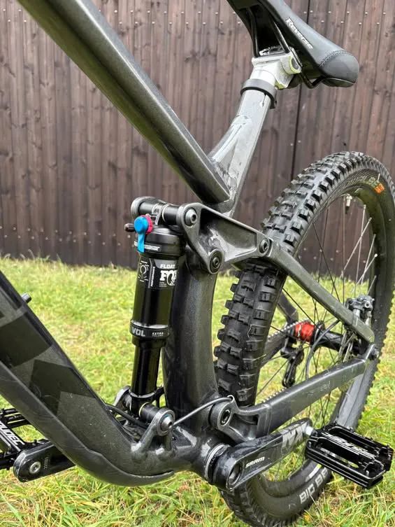 Trek Fuel EX 7 gen 5 - SLOPEDURO ( k dispozici úplně nová přehazovačka)