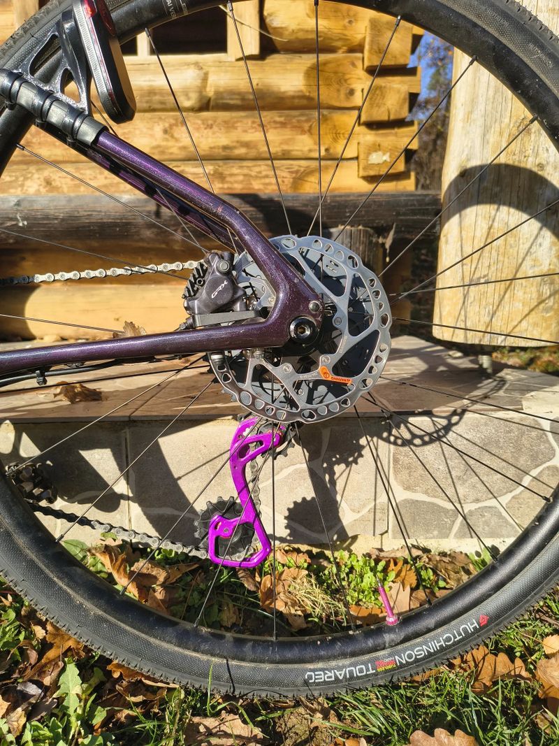 Cannondale Topstone Carbon (2 sady kol)