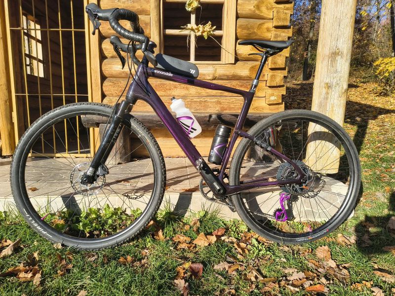 Cannondale Topstone Carbon (2 sady kol)