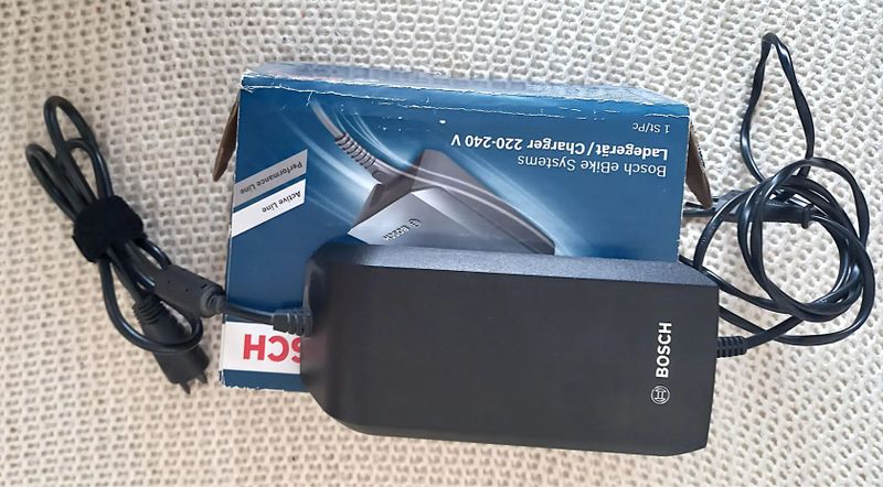 Apache MANITOU, BOSCH, vel. 17", kola 27,5"