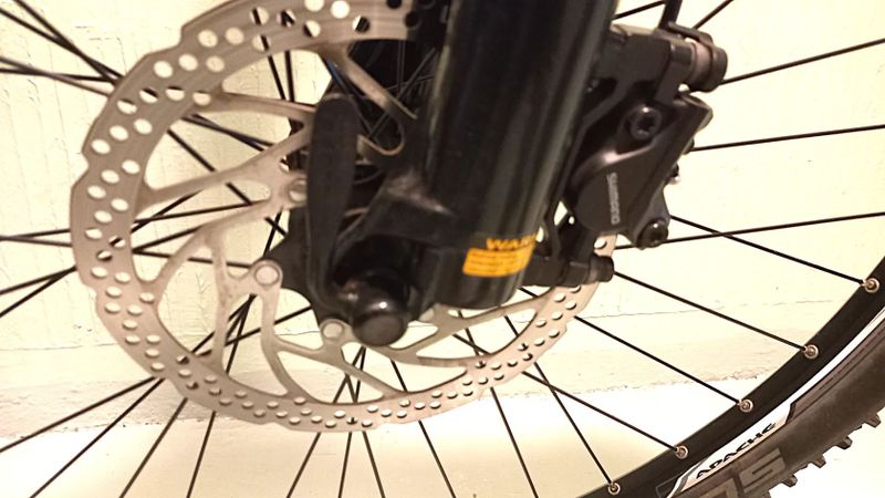 Apache MANITOU, BOSCH, vel. 17", kola 27,5"