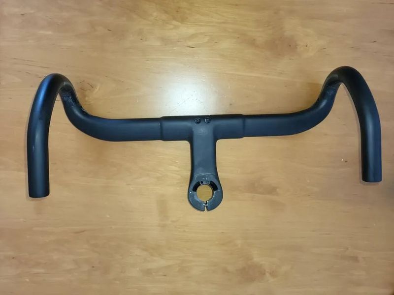 Kombo řídítek a představce Basso Levita 110x 440mm