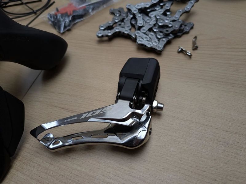 Nová sada Shimano 105 Di2 12-rychl. 11-34