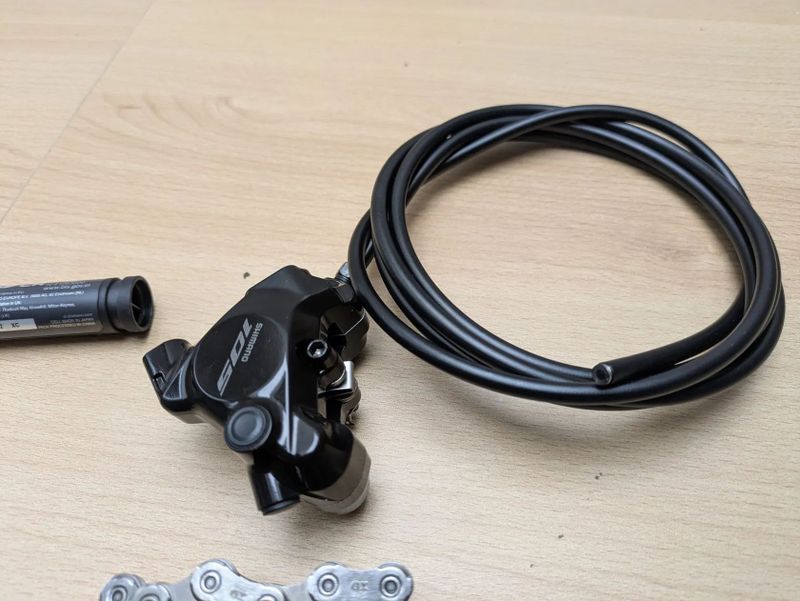 Nová sada Shimano 105 Di2 12-rychl. 11-34