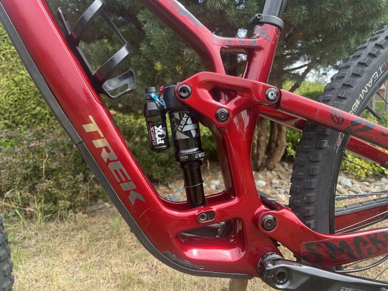 Trek Fuel EX 9.7 Gen 6 – S (2023) – 29” – karbon