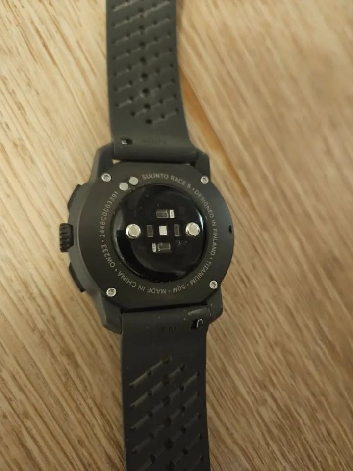 Suunto Race S Titanium chytré hodinky Graphite