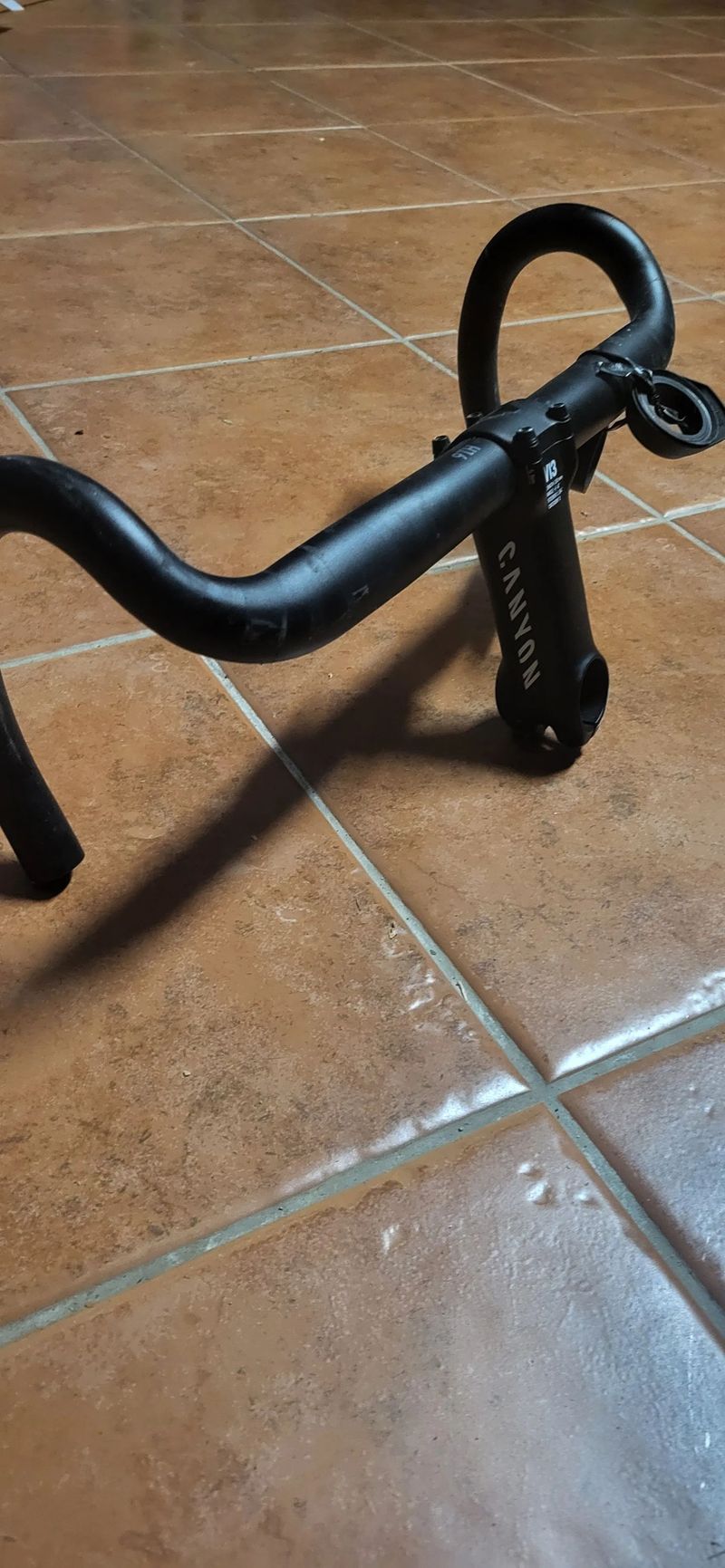 Řídítka Canyon H16