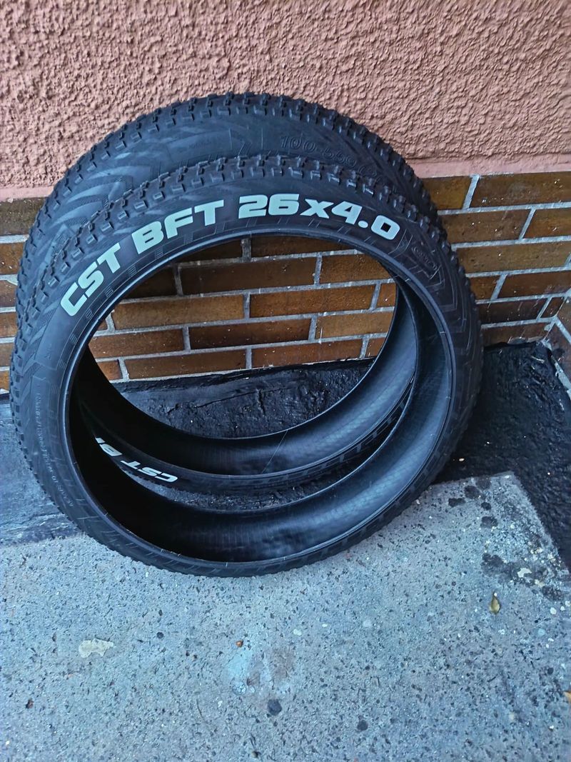 Pláště na snow bike