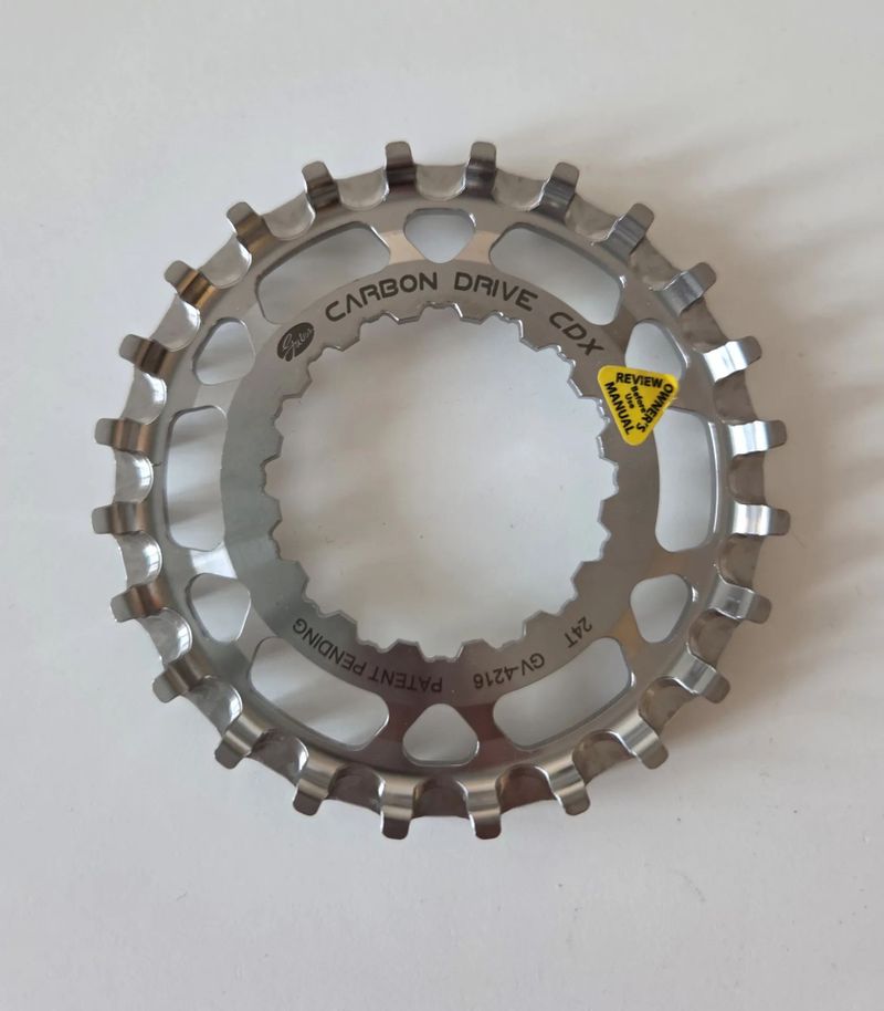 Zadní pastorek, řemenice Gates Carbon Drive CDX, 24 zubů (24T)