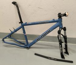 Author Modus 17", Manitou Axel