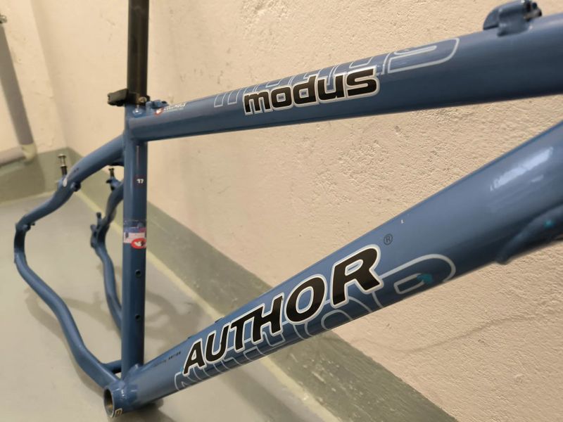 Author Modus 17", Manitou Axel