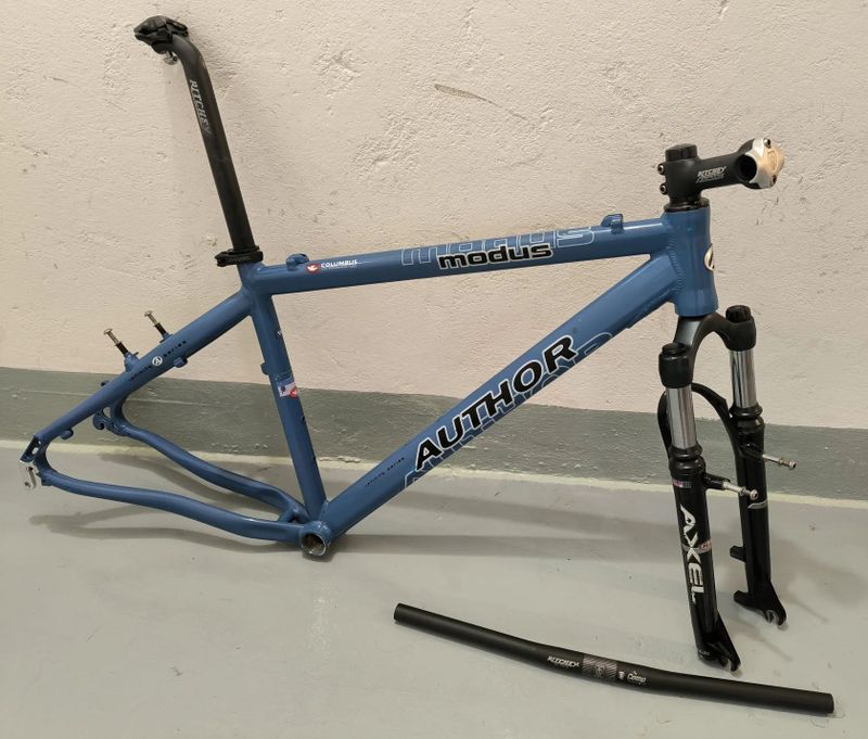 Author Modus 17", Manitou Axel