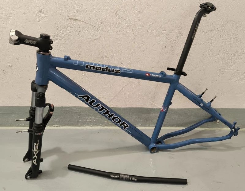 Author Modus 17", Manitou Axel