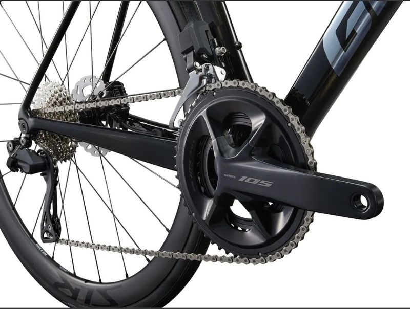 Kliky Shimano 105 170mm + wattmetry Giant Power Pro