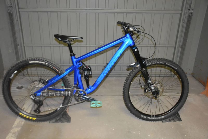 Ghost Riot Am Essential