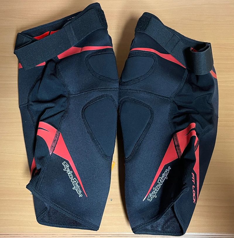 Chrániče na kolena Troy Lee Designs Raid XL