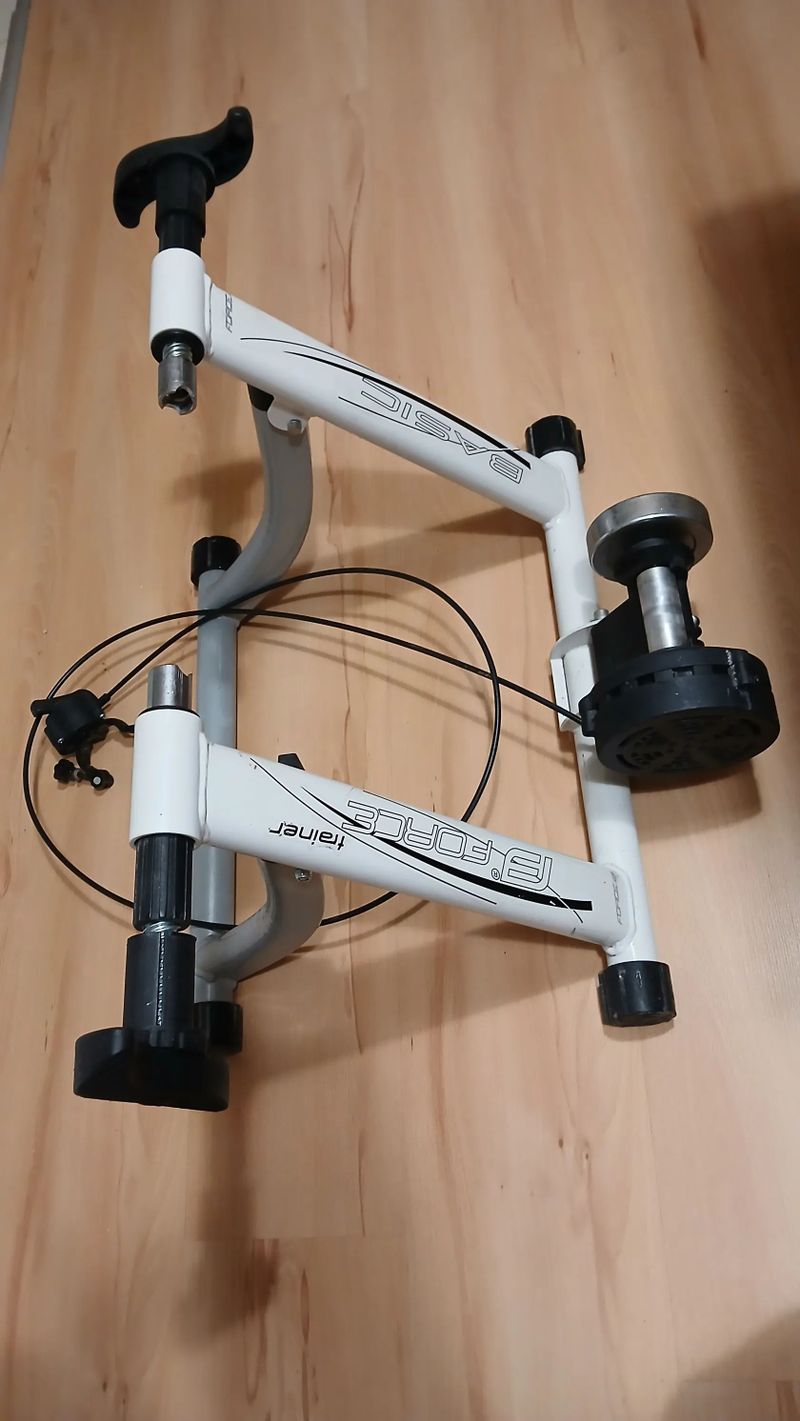 Cyklotrenažér Force Basic