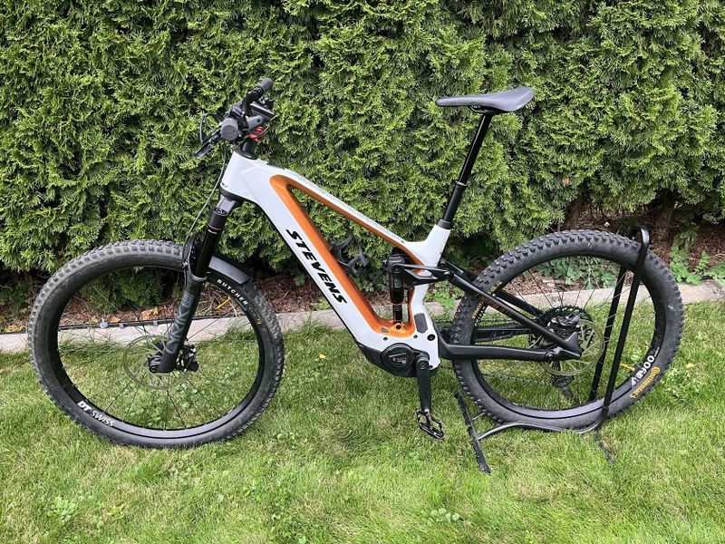 Stevens E-Inception AM 8.7.1 GTF Sunset Gold White