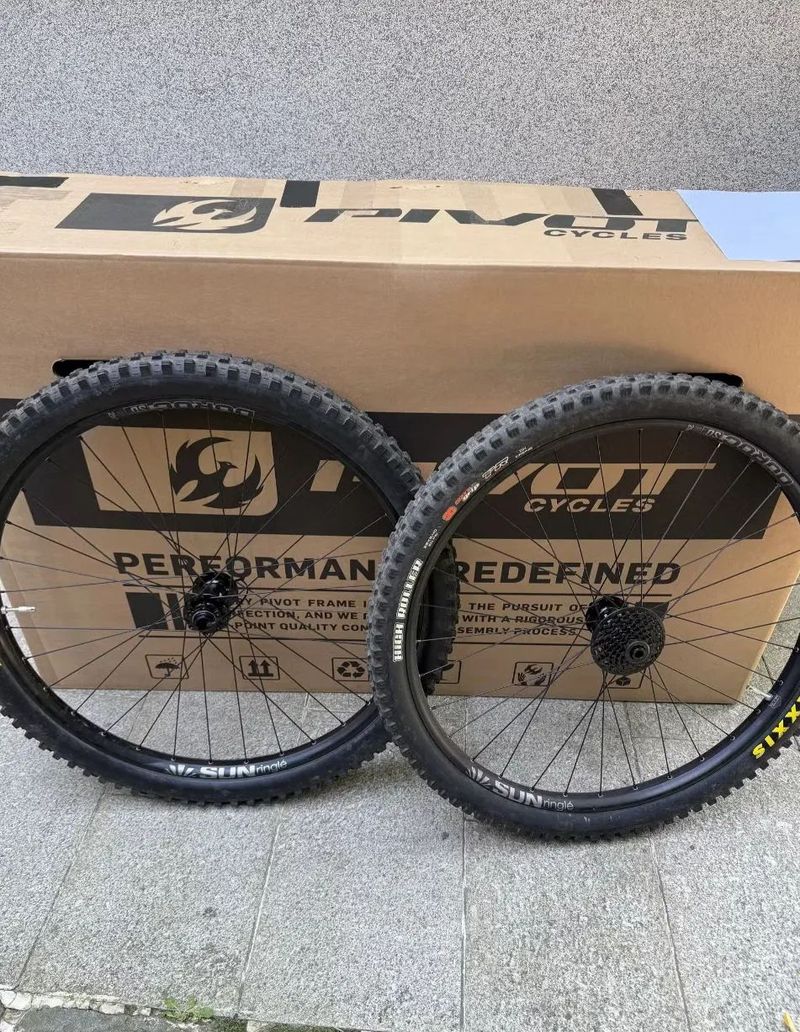 DH Wheelset Düroc SD37 PRO 29