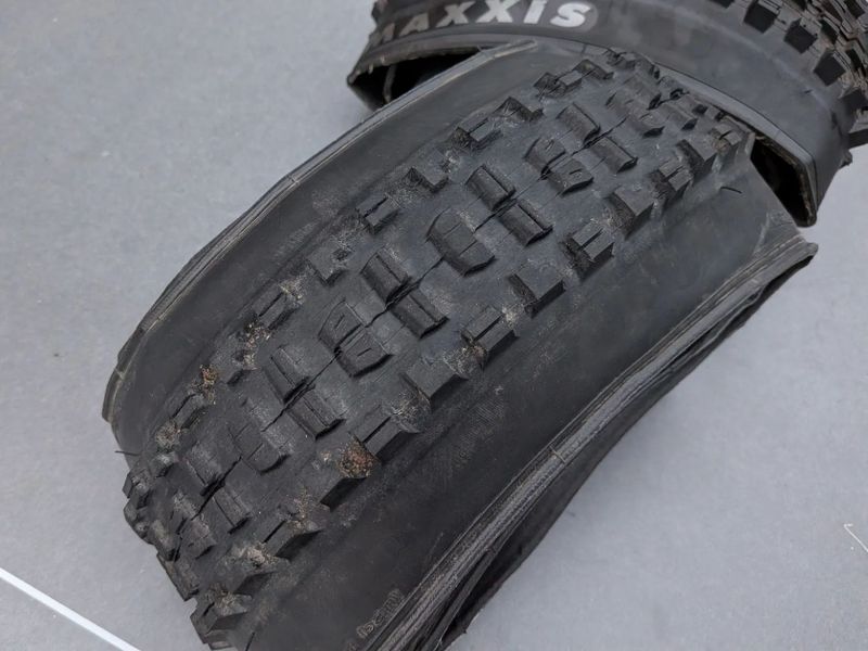 24" pláště Maxxis Minion