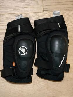 Kolenní chrániče Endura MT500 D3O Hard Shell vel M/L