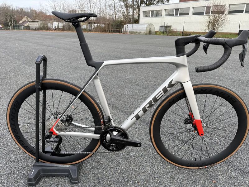 Zánovní kola Trek Madone SL 7 Gen 8 Velikosti M,M/L,L