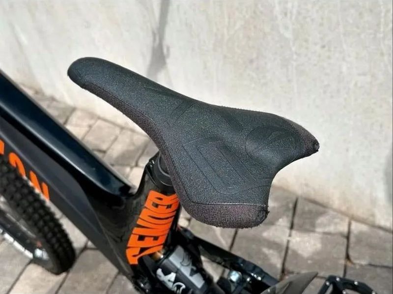 Canyon Sender Downhill Bike