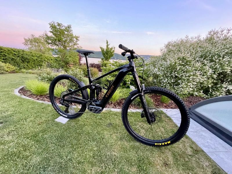 Trek Rail+ 8 Gen 5 (Dark Star)