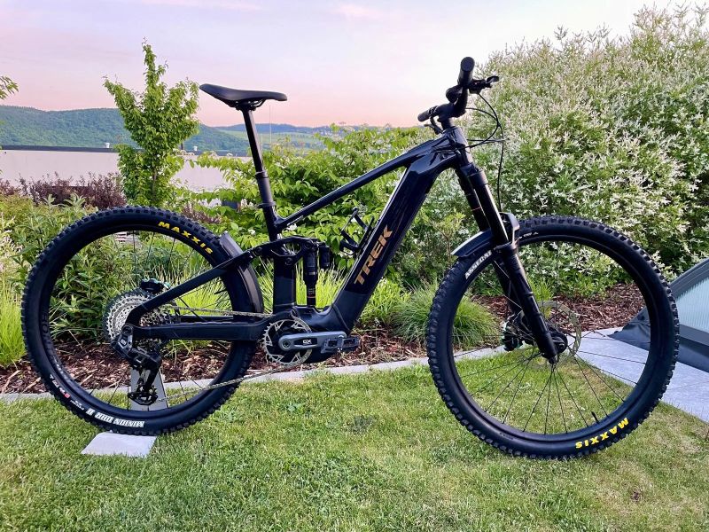 Trek Rail+ 8 Gen 5 (Dark Star)