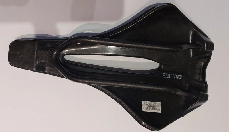 Sedlo PROLOGO Dimension Nack Hard Black 143 mm