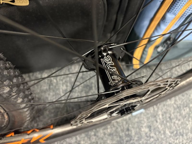 MCFK carbon 650b + TUNE + Sapim