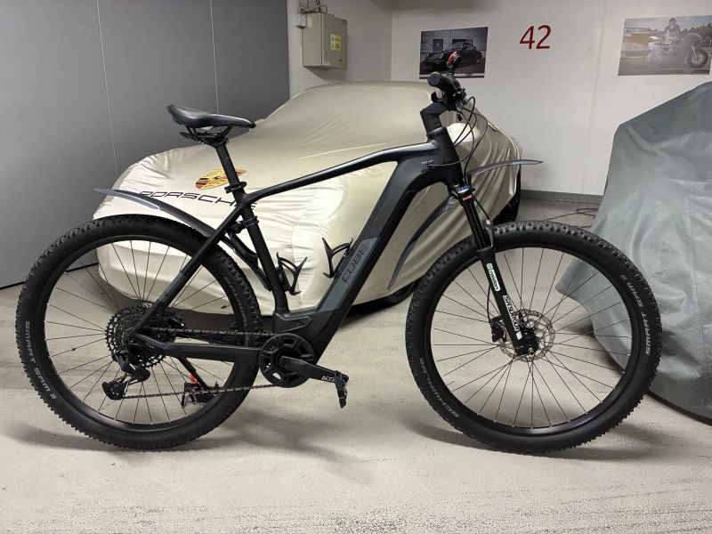 Cube REACTION HYBRID PRO 500 29 black n grey 23