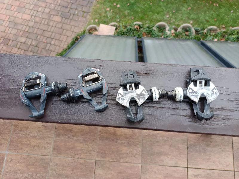 Silniční pedály Time