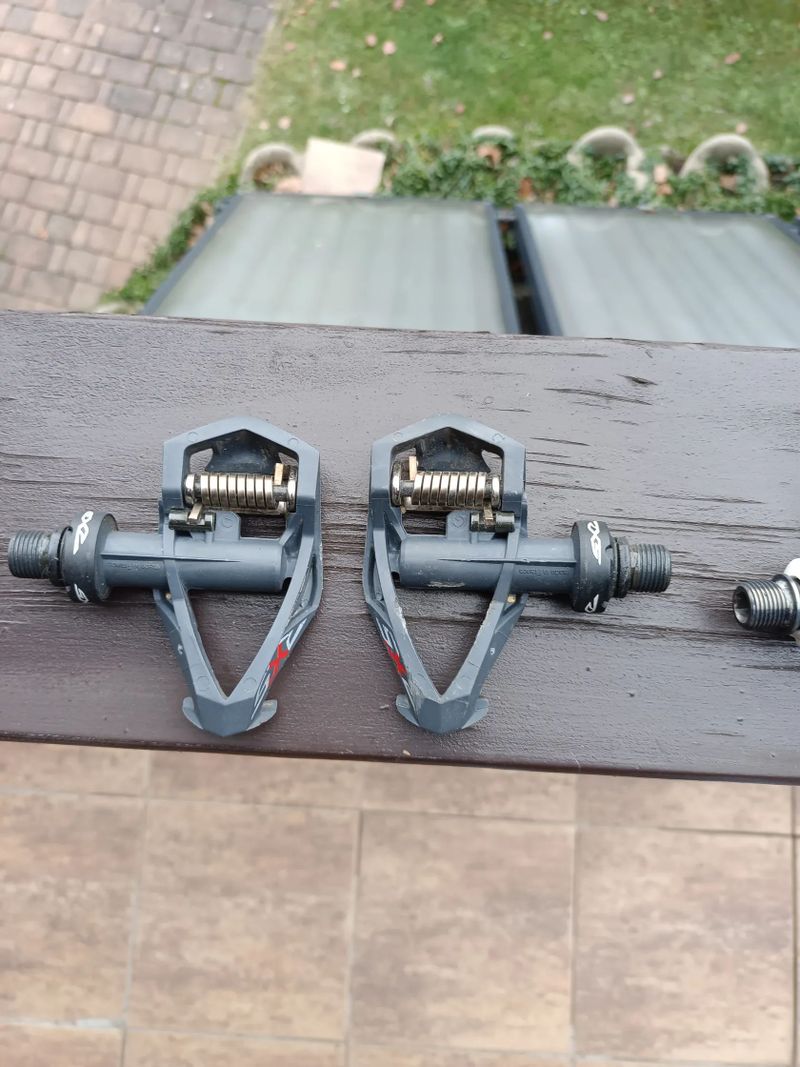 Silniční pedály Time