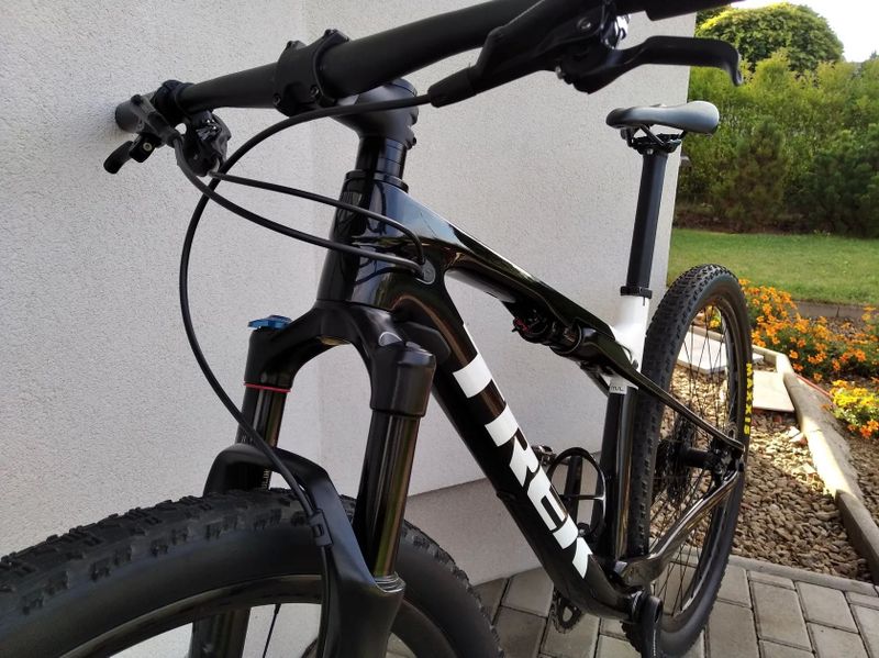 Trek Supercaliber 9.7 karbon rám i kola.Velikost M/L,jako NOVÝ!