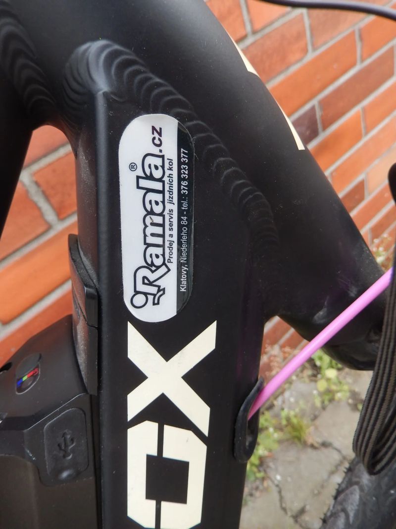 TREKKINGOVÉ DÁMSKÉ KOLO LEADER FOX , 18 , zánovní 