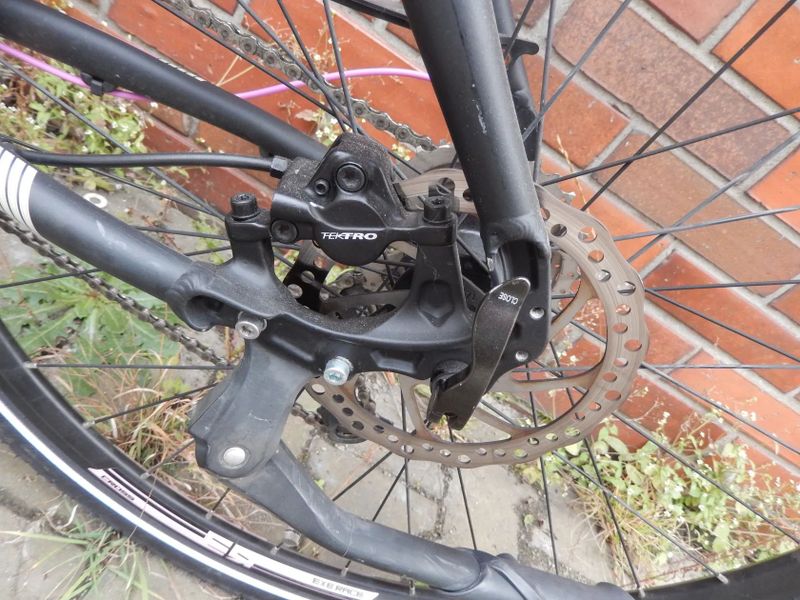 TREKKINGOVÉ DÁMSKÉ KOLO LEADER FOX , 18 , zánovní 